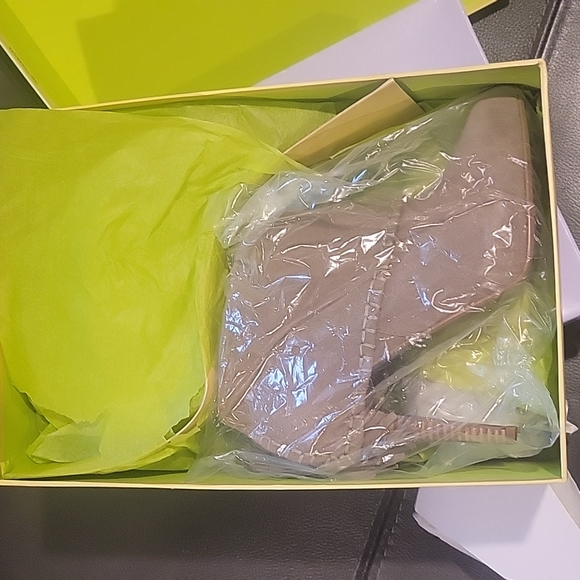 Maxstudio booties - Picture 5 of 5